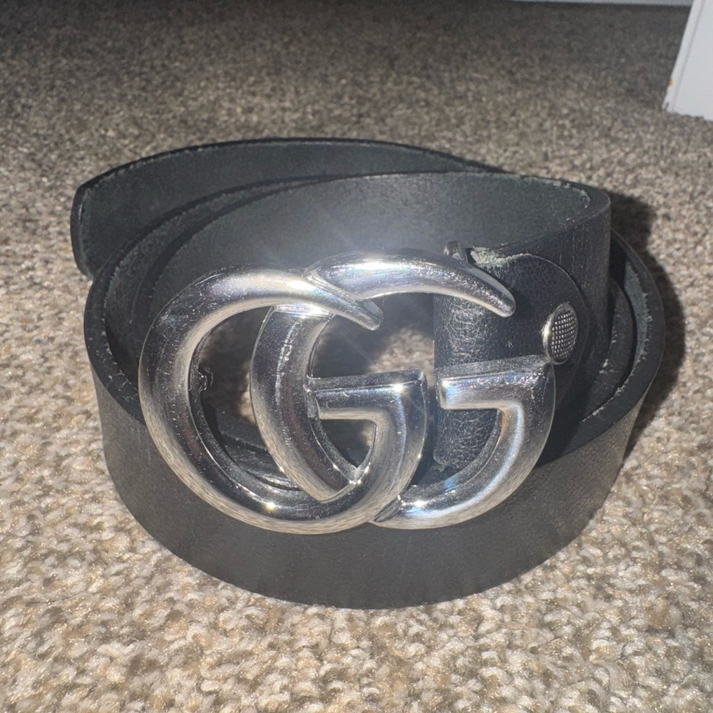 Men’s Gucci belt